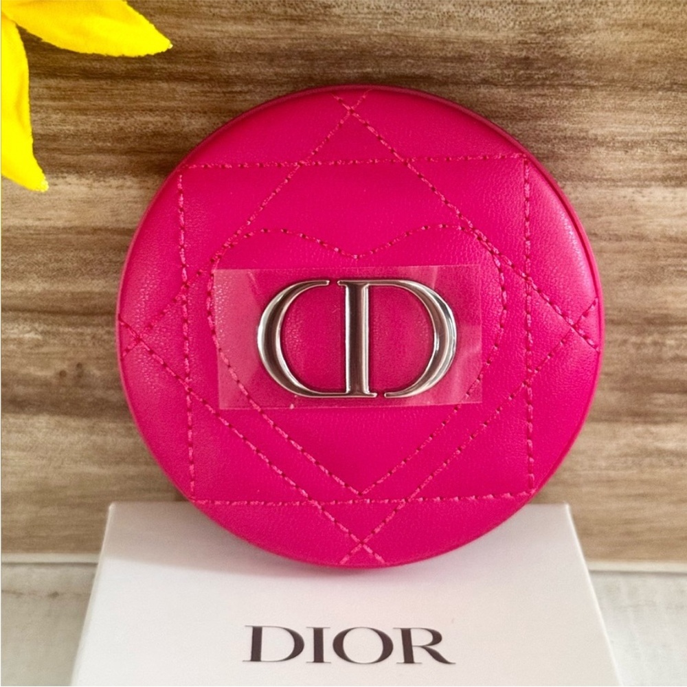 Pink Dior Beauty Quilted Heart Compact Mirror - Picture 4 of 4